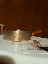 Load image into Gallery viewer, Gold Filled 1/20 12k Bangle 6.25”
