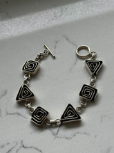 Load image into Gallery viewer, Solid Sterling Silver Geometric Link Toggle Clasp Bracelet
