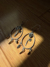 Load image into Gallery viewer, Vintage Floral Dangle Sterling Silver Earrings
