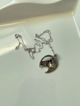 Load image into Gallery viewer, Beau Sterling Horseshoe Necklace 18”
