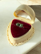 Load image into Gallery viewer, Green Toi et Moi 10k Gold Filled Espo Ring Size 4.75
