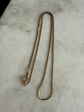 Load image into Gallery viewer, Vintage 14k Gold Fill ‘S’ Link Chain 15”

