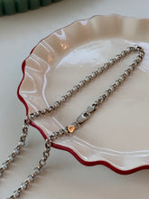 Load image into Gallery viewer, Vintage Rolo Link Sterling Silver Chain 17”
