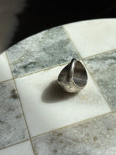 Load image into Gallery viewer, Vintage Siam Sterling Silver Etched Dome Ring Size 7

