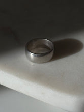 Load image into Gallery viewer, Vintage Hearts of Claddagh Sterling Silver Two-Tone Ring Size 7
