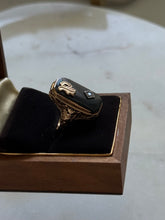 Load image into Gallery viewer, Vintage 1930s Black Onyx &amp; Diamond ‘P’ Initial 14k Gold Ring Size 5
