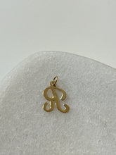 Load image into Gallery viewer, Vintage ‘R’ Initial 14k Gold Charm
