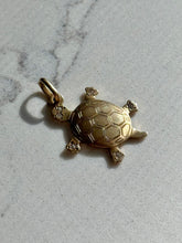 Load image into Gallery viewer, Italian Vintage 14k Yellow Gold Turtle Pendant
