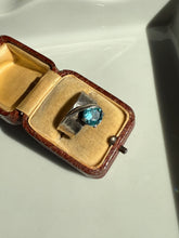 Load image into Gallery viewer, Israel Sterling Silver Ring Size 8.25
