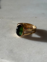 Load image into Gallery viewer, Vintage Peridot Solid 14k Yellow Gold Ring Size 8.25
