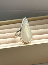 Load image into Gallery viewer, Chunky Moonstone Sterling Silver Ring Size 6
