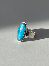 Load image into Gallery viewer, Vintage Turquoise Sterling Silver Ring Size 5
