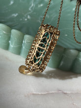 Load image into Gallery viewer, Vintage Costume Necklace 20”
