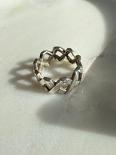 Load image into Gallery viewer, Vintage Sterling Silver Ring Size 6.25
