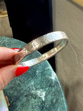 Load image into Gallery viewer, Mexico Vintage Hammered Sterling Silver Bangle Bracelet
