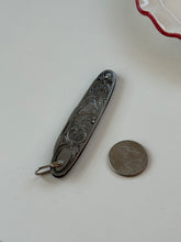Load image into Gallery viewer, Vintage Engraved Horse Knife
