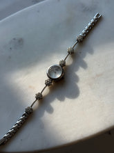 Load image into Gallery viewer, Flower Silver Tone Vintage Watch
