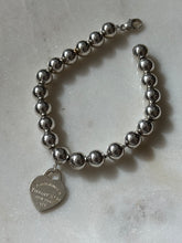Load image into Gallery viewer, Tiffany &amp; Co. Heart Tag Ball Bracelet 7”

