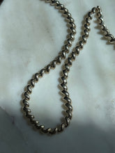 Load image into Gallery viewer, Vintage Sterling Silver San Marco Chain 17”
