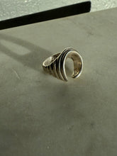 Load image into Gallery viewer, Ribbed Sterling Silver Ring Size 6.5
