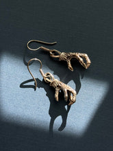 Load image into Gallery viewer, Vintage Claw Sterling Silver Earrings
