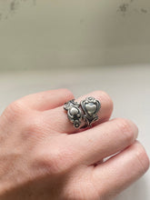 Load image into Gallery viewer, Vintage Avon Sterling Silver Ring
