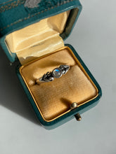 Load image into Gallery viewer, Moonstone Vintage Sterling Silver Ring
