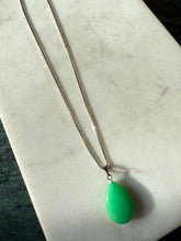 Load image into Gallery viewer, Vintage Sterling Silver Jade Necklace
