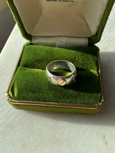 Load image into Gallery viewer, Vintage Sterling Silver &amp; 18k Gold Ring Size 6
