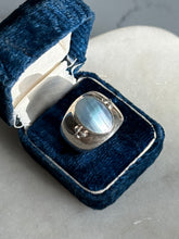 Load image into Gallery viewer, Blue Pearl Sterling Ring Size 7

