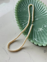 Load image into Gallery viewer, Vintage 10k Gold Pearl Necklace 18”
