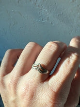 Load image into Gallery viewer, Vintage Chevron Sterling Silver Ring Size 7.25
