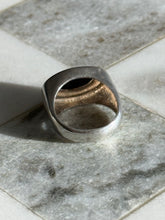 Load image into Gallery viewer, Black Onyx 950 Silver Ribbed Ring Size 10
