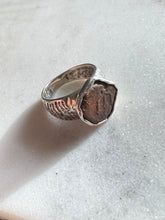 Load image into Gallery viewer, Israel Sterling Silver &amp; Copper Ring Size
