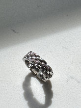 Load image into Gallery viewer, Iced Panther Link Sterling Ring Size 6
