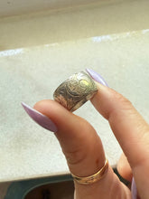 Load image into Gallery viewer, Etched Solid Sterling Silver Thick Width Band
