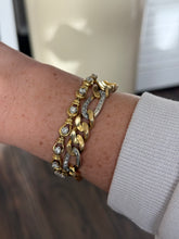 Load image into Gallery viewer, Vintage Solid 18k Yellow Gold 2.0ctw Natural Diamond Bracelet

