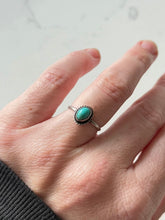 Load image into Gallery viewer, Vintage Turquoise Sterling Silver Ring Size 5.75
