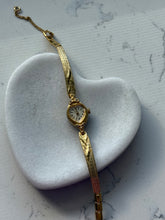 Load image into Gallery viewer, Vintage Heart Face Gold Tone Wristwatch
