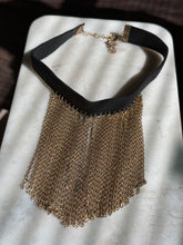 Load image into Gallery viewer, Vintage Mesh Collar Costume Necklace
