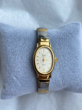 Load image into Gallery viewer, Oval Two-Toned Timex Vintage Expansion Watch
