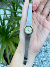 Load image into Gallery viewer, Seiko Vintage Silver Tone Watch
