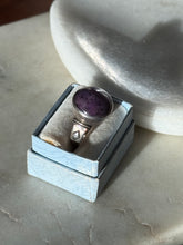 Load image into Gallery viewer, Vintage Purple Star Sapphire Sterling Silver Ring Size 8
