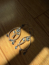 Load image into Gallery viewer, Vintage Floral Dangle Sterling Silver Earrings
