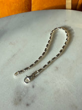 Load image into Gallery viewer, Vintage Sterling Silver Bracelet 6.25”

