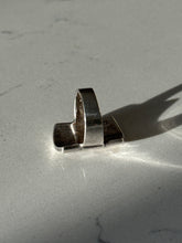 Load image into Gallery viewer, Vintage Mother of Pearl Sterling Silver Ring Size 6.75
