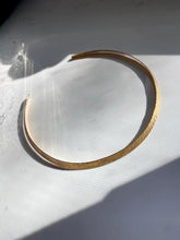 Load image into Gallery viewer, Italian Hammered Gold Vermeil Solid Omega Torque Chain Necklace
