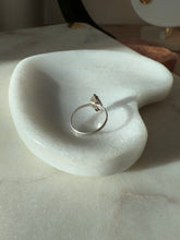 Load image into Gallery viewer, Vintage Dainty Turquoise Sterling Silver Ring Size 6
