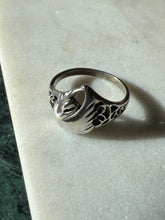 Load image into Gallery viewer, Vintage Swan Sterling Silver Ring Size 9.25
