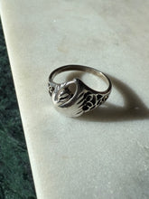 Load image into Gallery viewer, Vintage Swan Sterling Silver Ring Size 9.25
